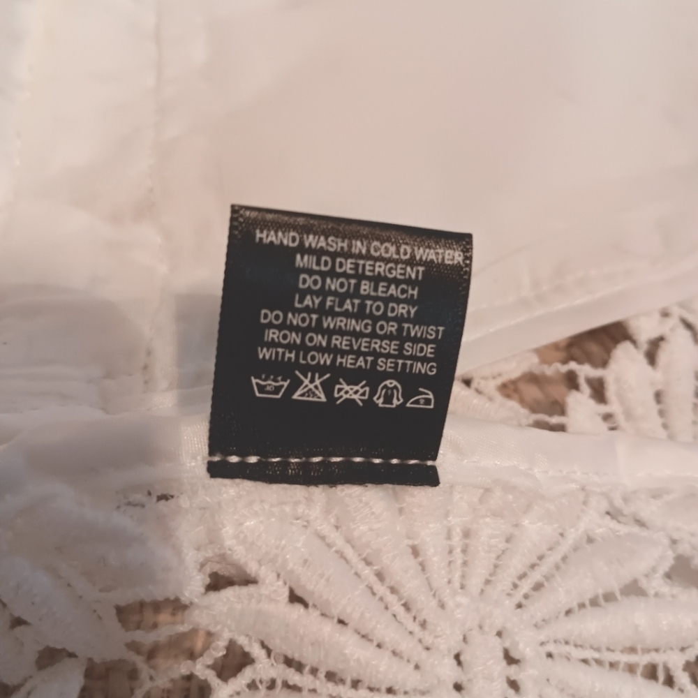 Berek White Lace Daisy Sz Lg Blazer - NWT - Picture 11 of 11